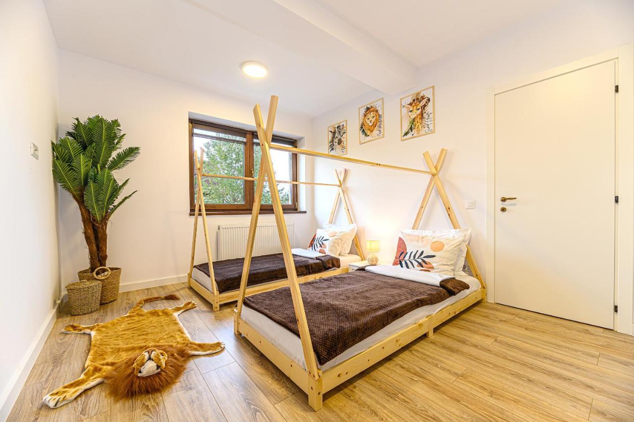 Safari Family Villas Near Park Aventura,Lake,Zoo براشوف المظهر الخارجي الصورة